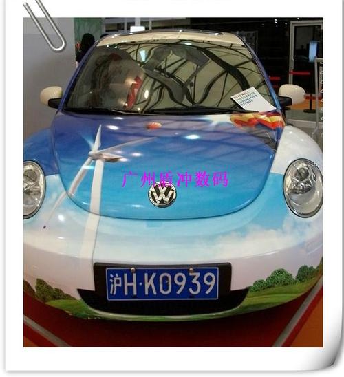 車(chē)身貼（黑膠車(chē)身貼） 從辦公標(biāo)簽到車(chē)身廣告的材料學(xué)差異與選購(gòu)要點(diǎn)